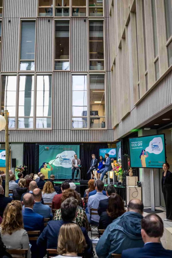 kick off rotterdam square